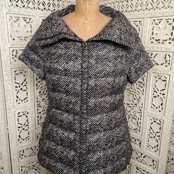 Max Mara Herringbone Puffer Jacket - Picture 11 of 13